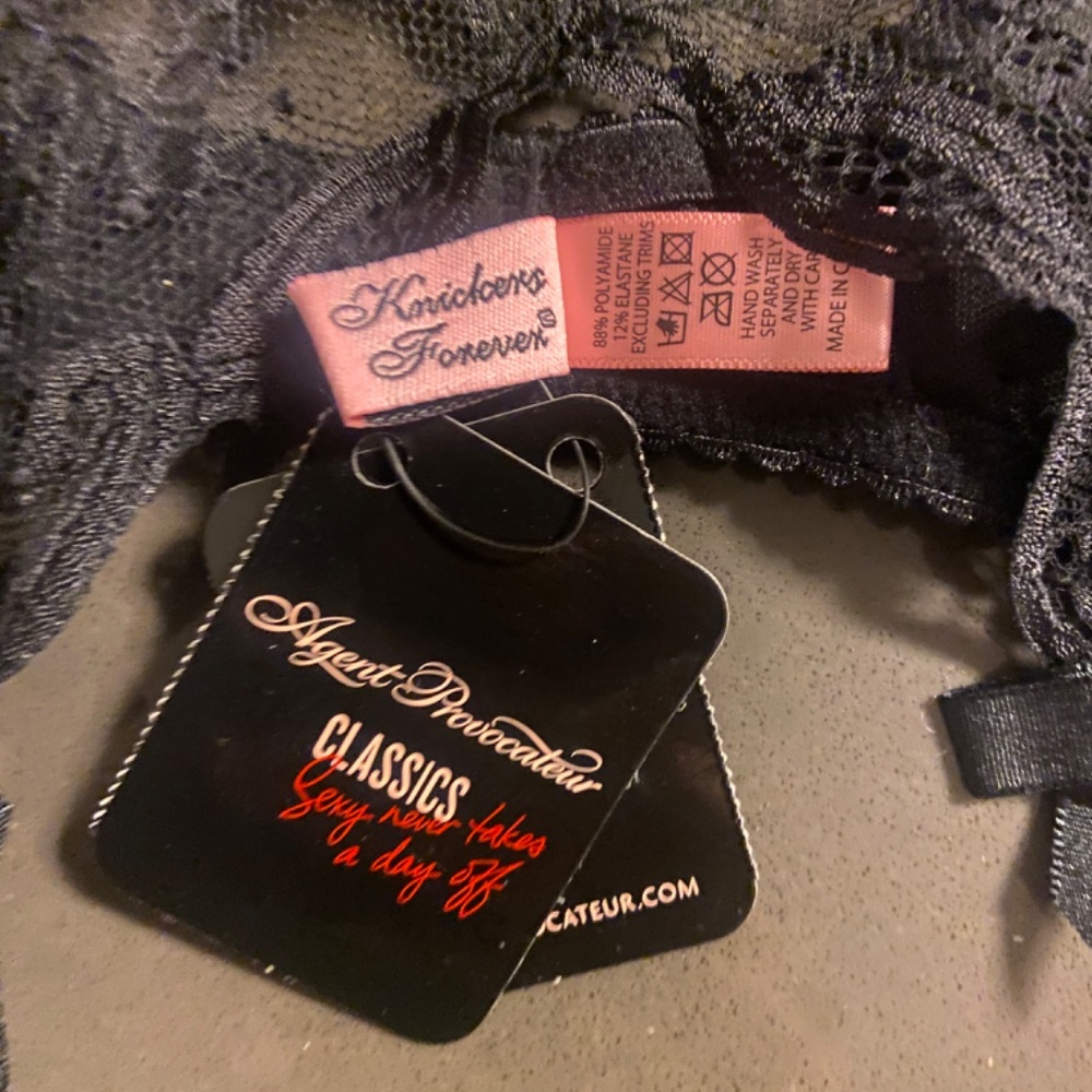 Agent Provocateur Love Suspender Black and Lace size 2 - Picture 3 of 5